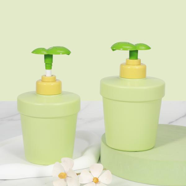 Umetass Green Children's Plastic Shampoo Bottle With Pump Travel Shampoo And
