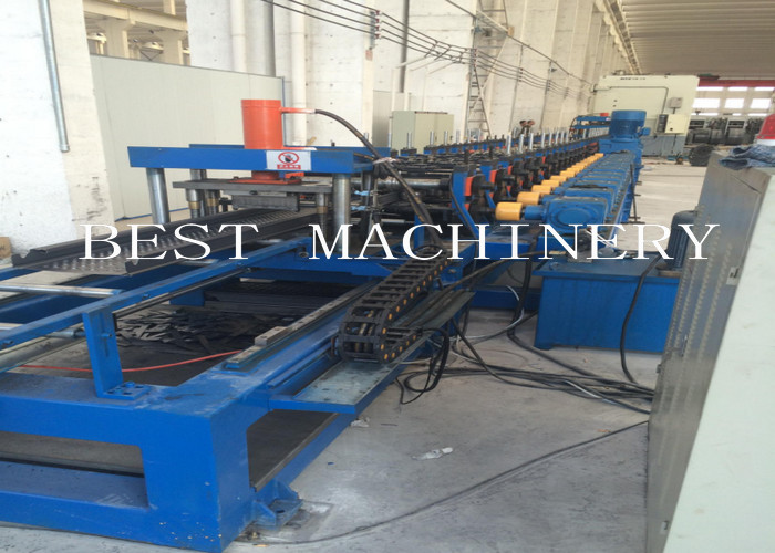 Galvanized Carriage Board Sheet Roll Forming Machine 8.5mx1.4mx1.4m Dimention