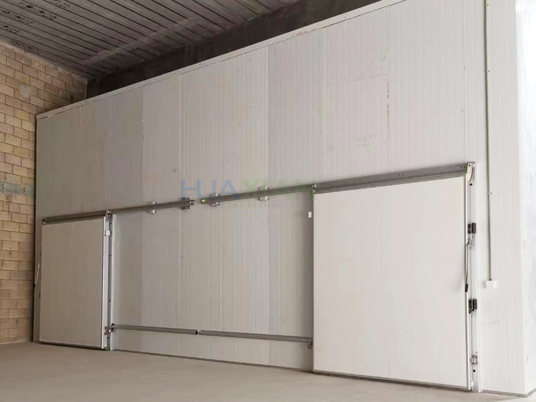 150 square Meters Vegetables Cold Storage Room With Sliding Doors