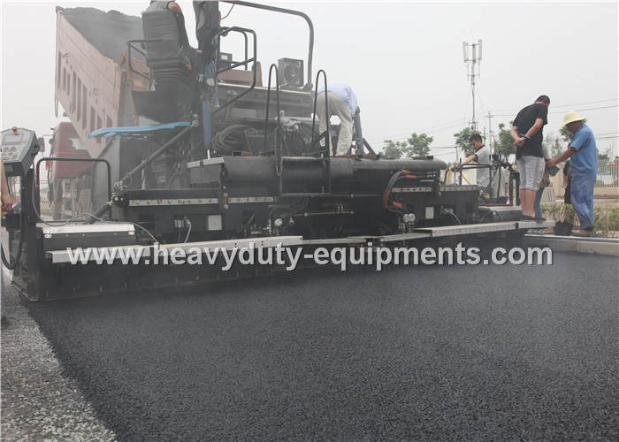 DGT900 Ultrathin Asphalt Pave with Deutz engine and transport width 3m