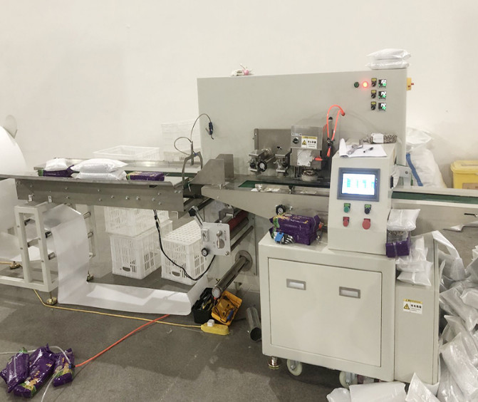 2.6kw Plastic Customized Film Packaging Machine Multifunctional 580kg