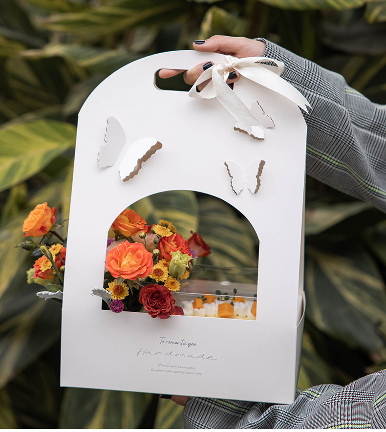 Custom Logo Hand Gift Butterfly Box for Creative Wedding Flower Basket Packaging