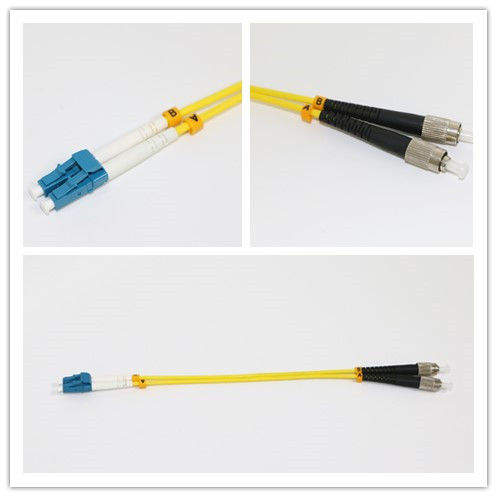 SC Armoured Fiber Optical Patch Cord Multimode Duplex  With Red / Black Boot 1