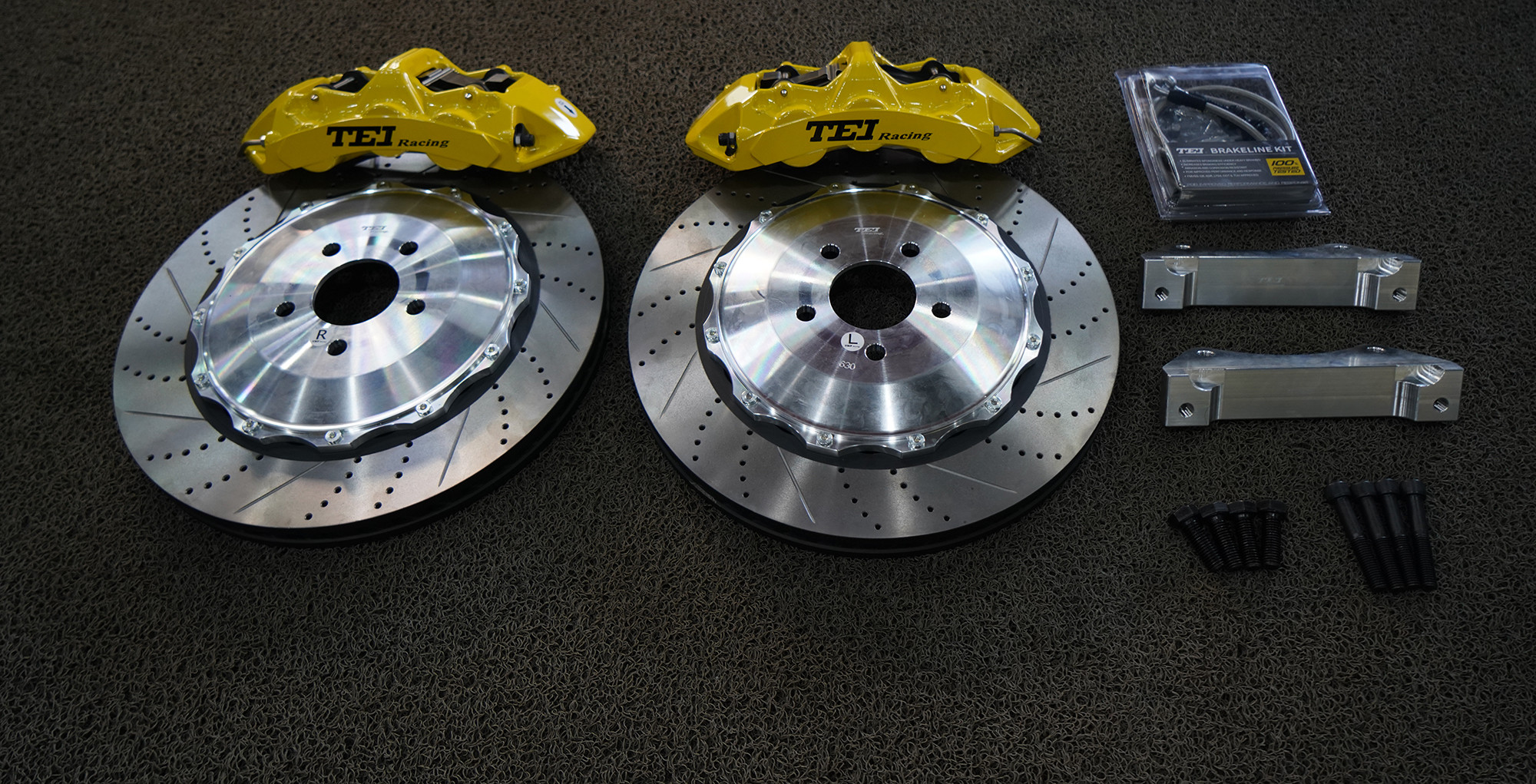 Ford Explore Upgrade BBK Big Brake Kit 6 Piston Caliper For Front And 4 piston Caliper For Rear