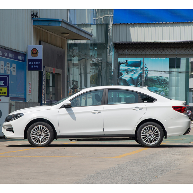 Dongfeng S60 Electric Vehicle EV Sedan Fast Charging Great Performance