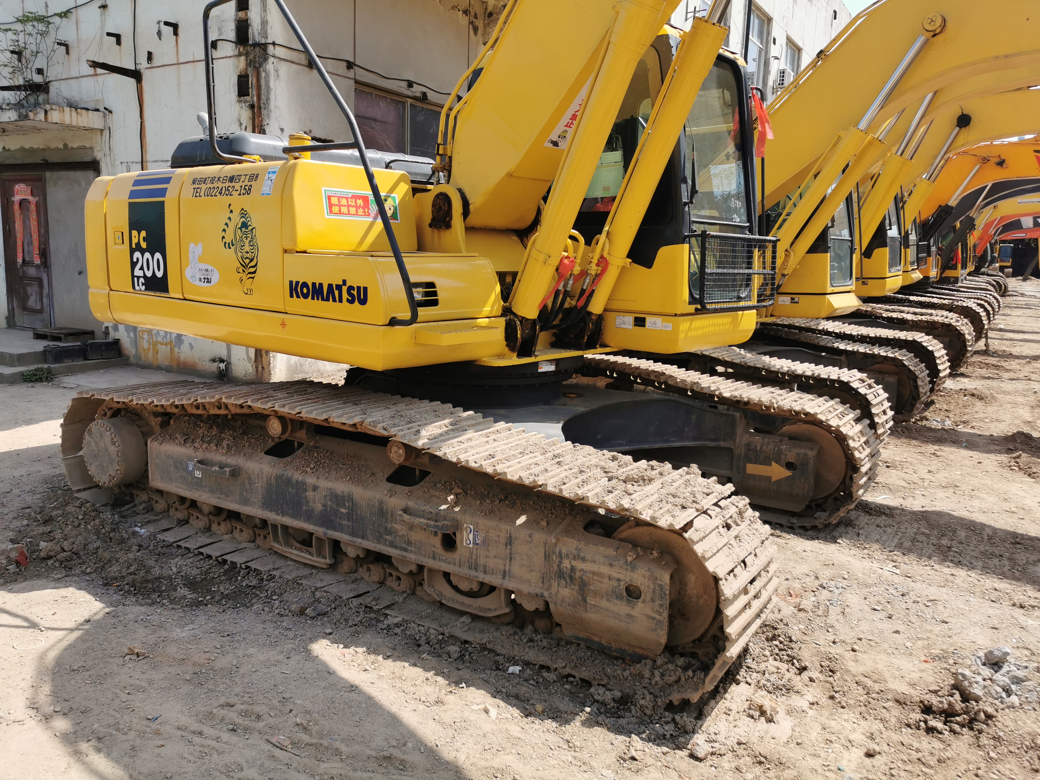 Good Condition Komatsu PC200 Excavator Japan 20 Ton with Original Hydraulic Cylinder