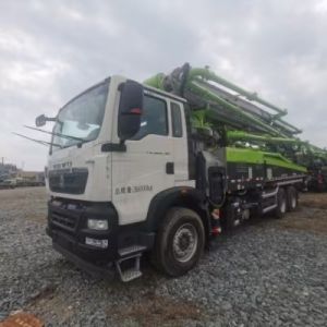 Robust Structure 3 Axles Concrete Boom Pump Truck 2021 Zoomlion 50m With Sitrak