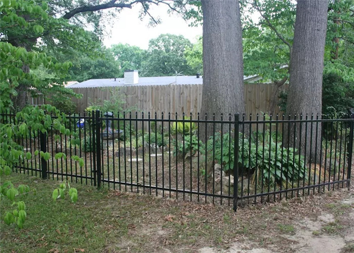 Antique Steel Wall Mounted Garden Fence High Tensile Security Square Tube Iron Fence