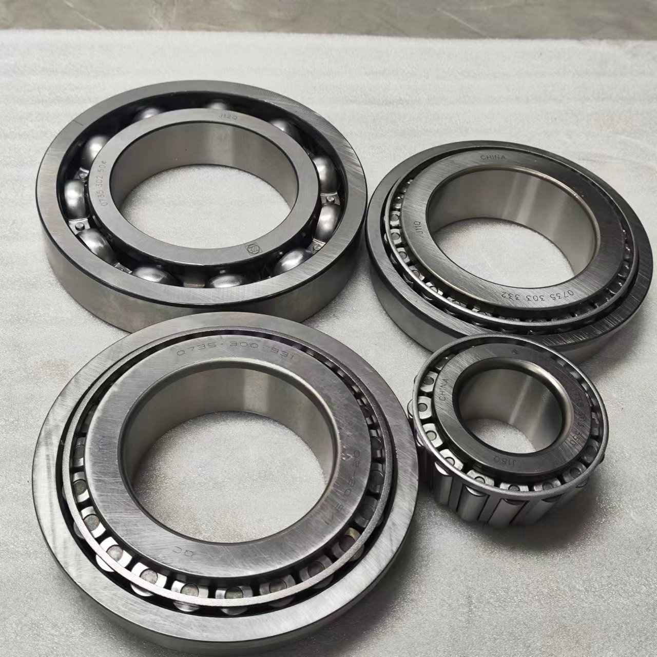 Tapered Roller Bearings for Zf 0735 302 504 Transmission Parts Purpose Replace/Repair