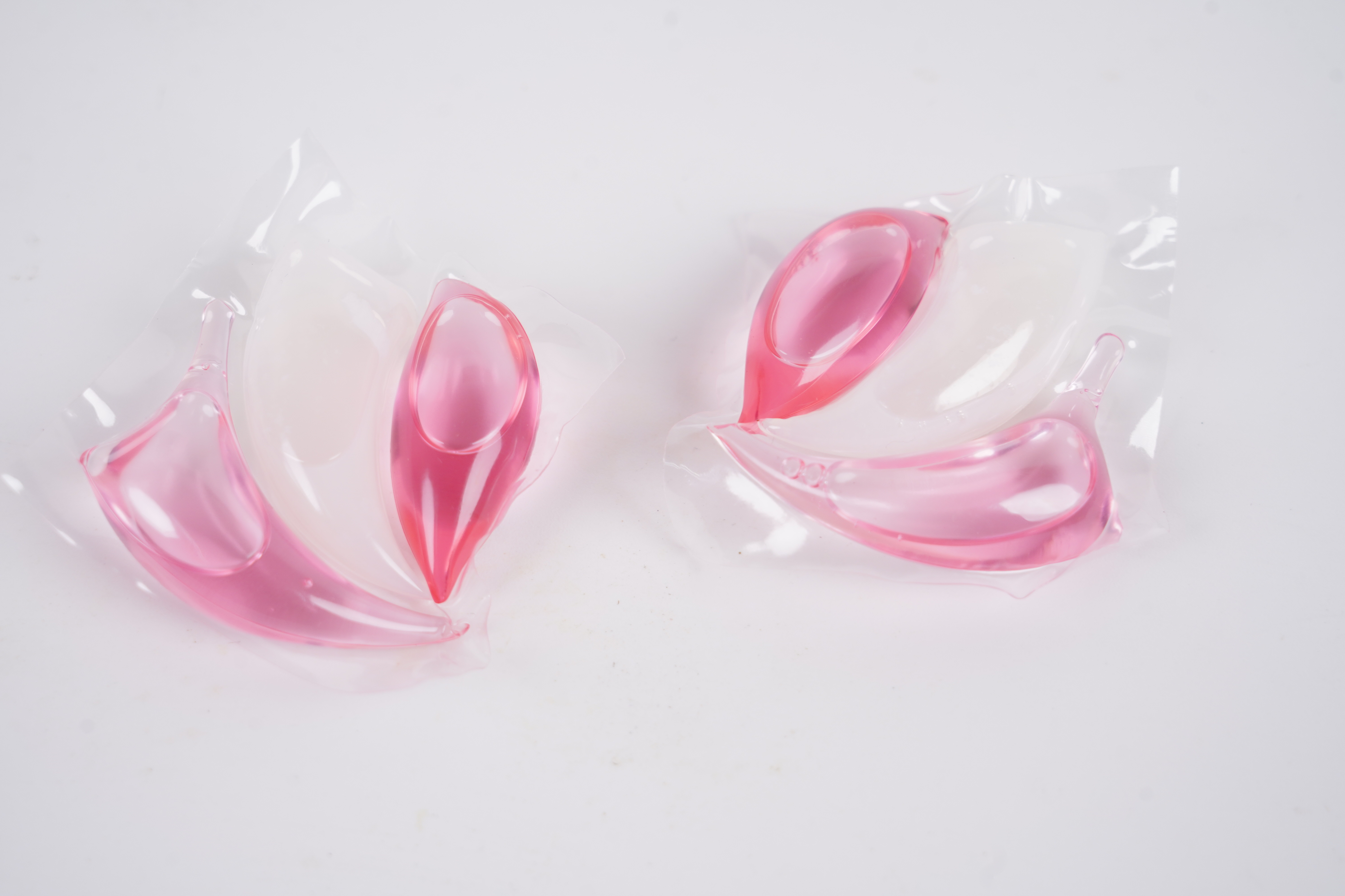 Three Cavity Laundry Pods Laundry Capsules Clean Sterilization Mite Removal Multi Effect Fragrance Beads