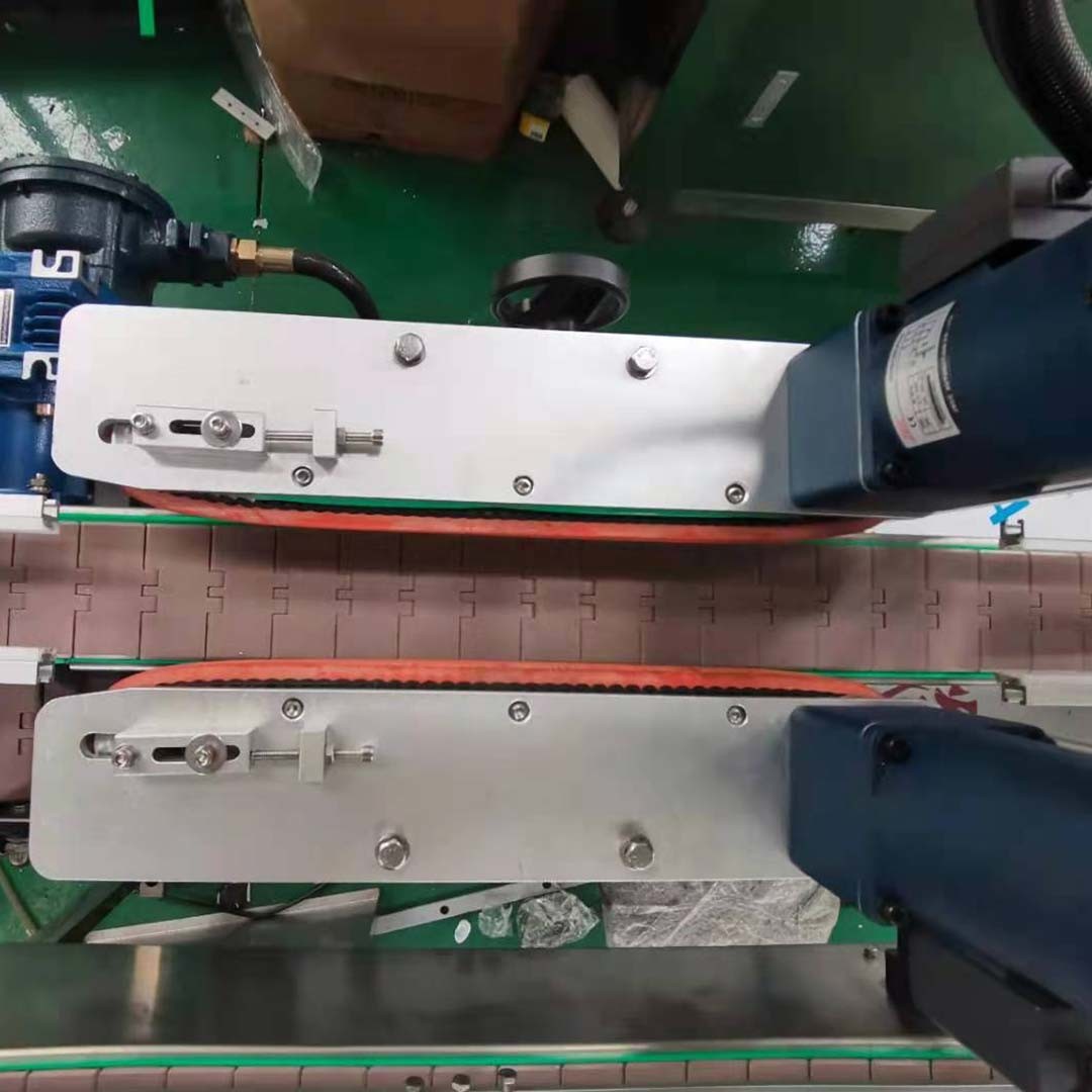 Automatic Essential Oil Plastic Pet Bottle Press Capping Machine