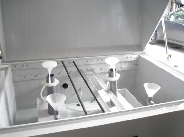 Continuous Intermittent Spray Salt Spray Test Chamber New for Plastic Equipment Design