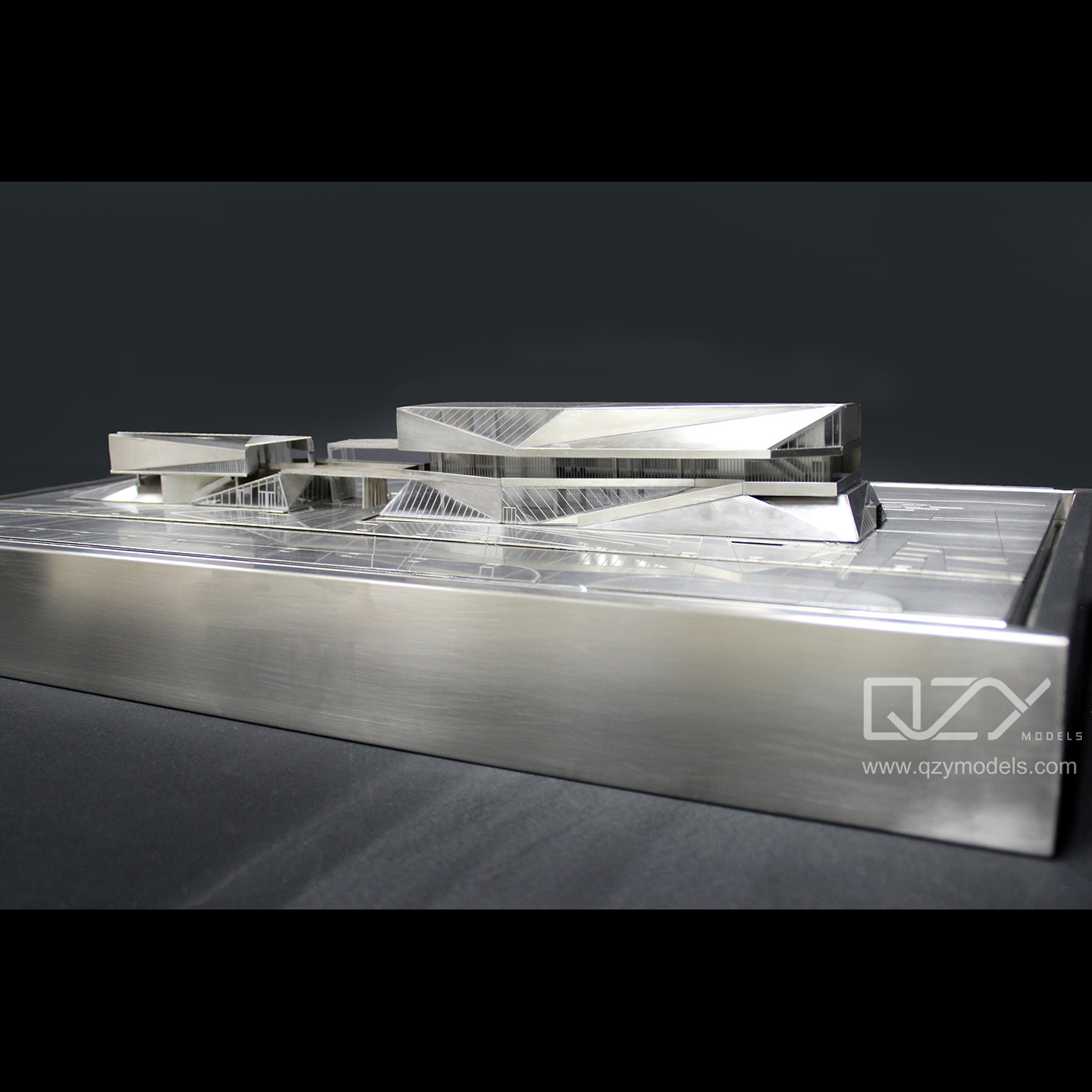 Showcase Model - Onexn 1:300 New World Kaiyue Bay Mall Stainless Steel Model
