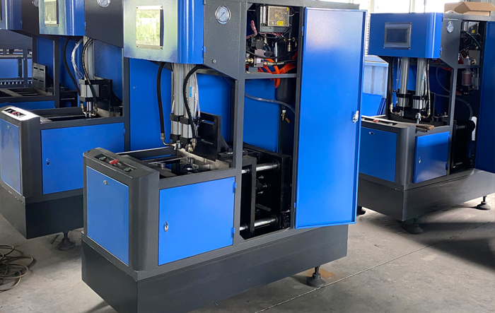 Automation 2 Cavities Semi-Automatic PET Plastic Bottle Making Machine in South Africa