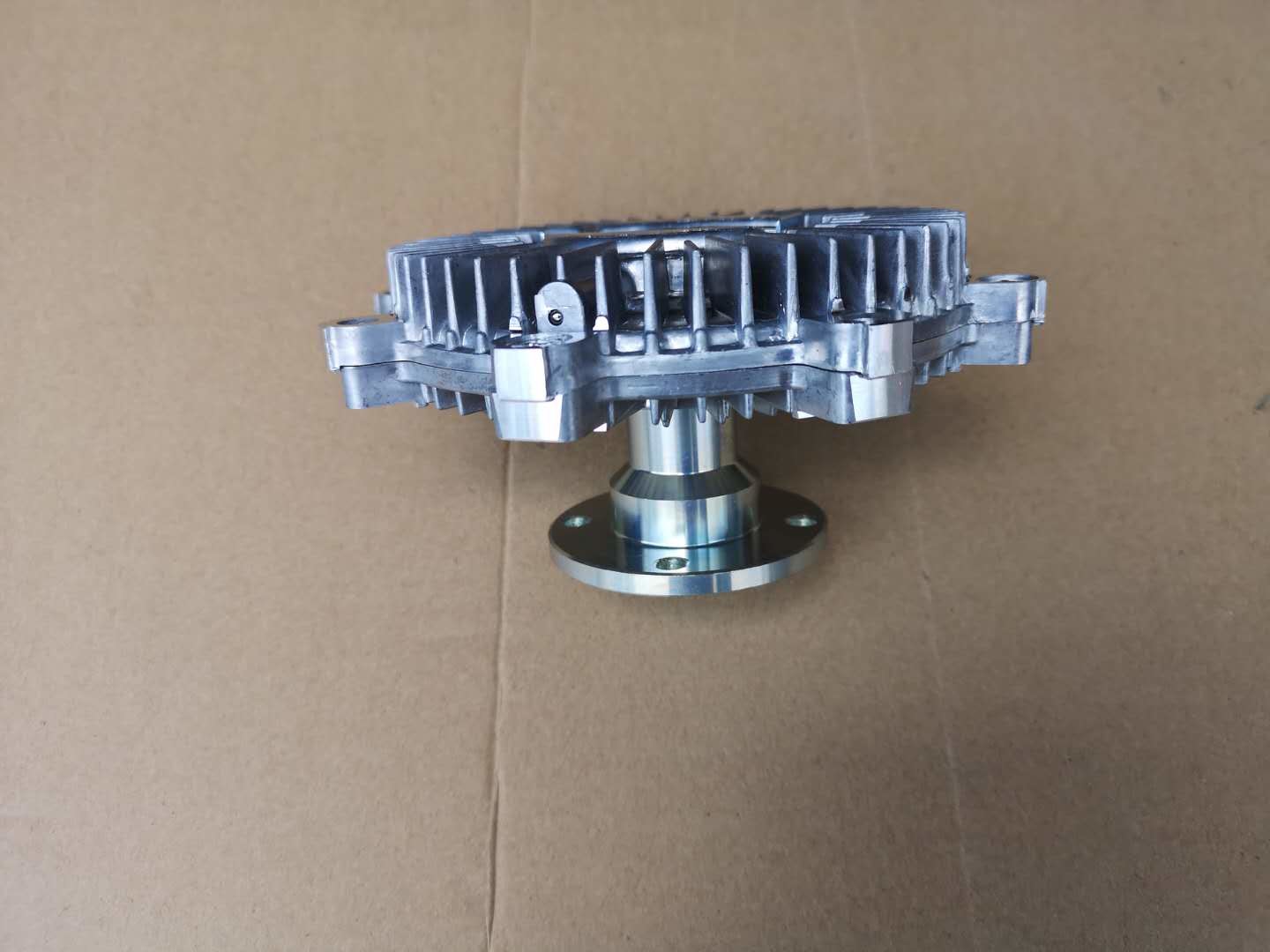 600P Fan Clutch 4JH1 Engine 8971297360 Flange Round Plate Connect Type Coupling Fan