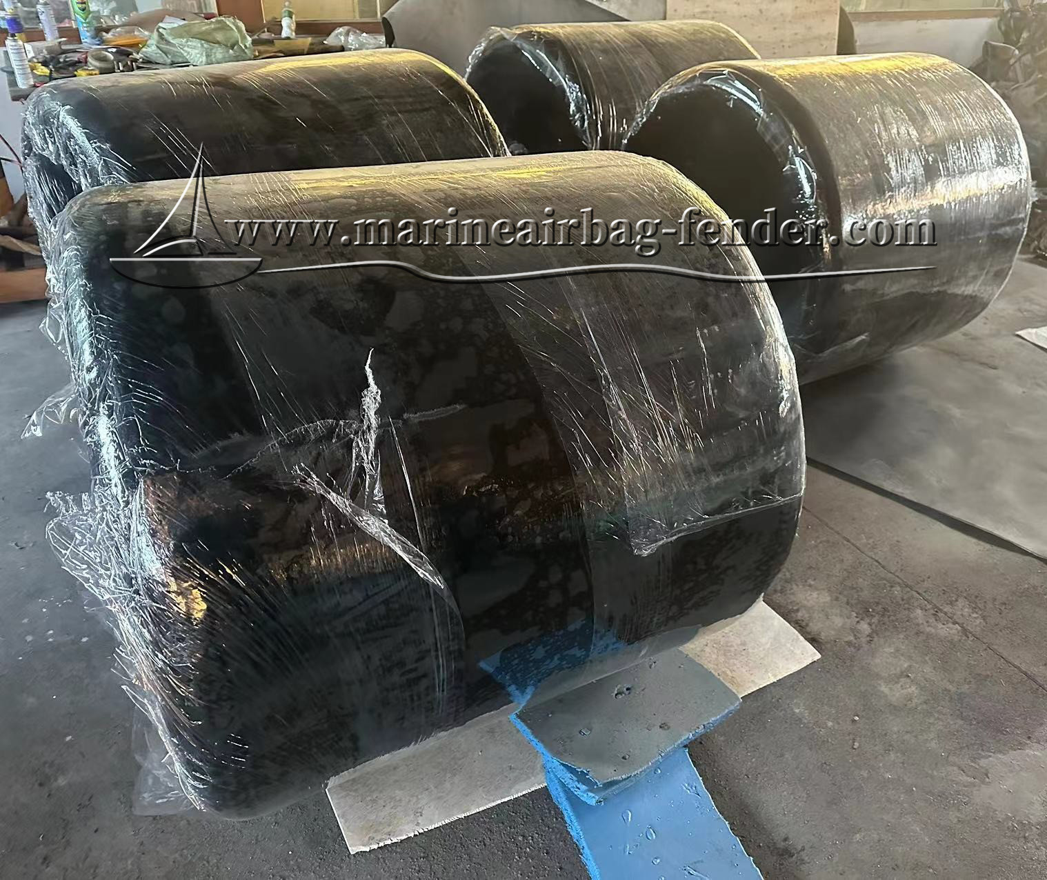 Compression Resistant EVA Foam Fender 30Kg/m3-120Kg/m3 For Shipyard Construction