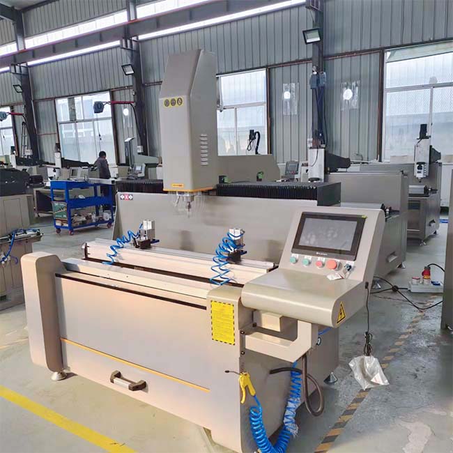Aluminum Window And Door Machinery 800mm Aluminium Automatic Milling Machine