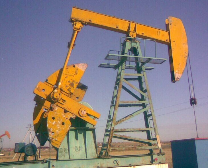 Oilfield Petroleum Mining Equipment API Standard C Series Pump Jack Pumping Units