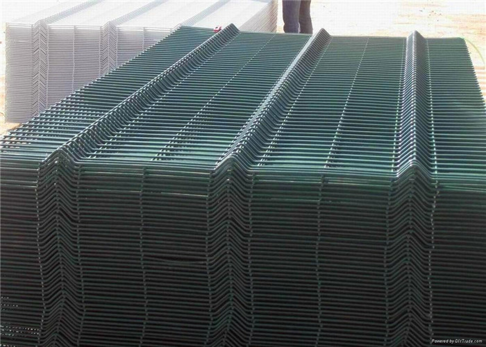 Pvc Coated Wire Mesh Fence Panels , Metal Wire Fence Mesh Size 50*200mm