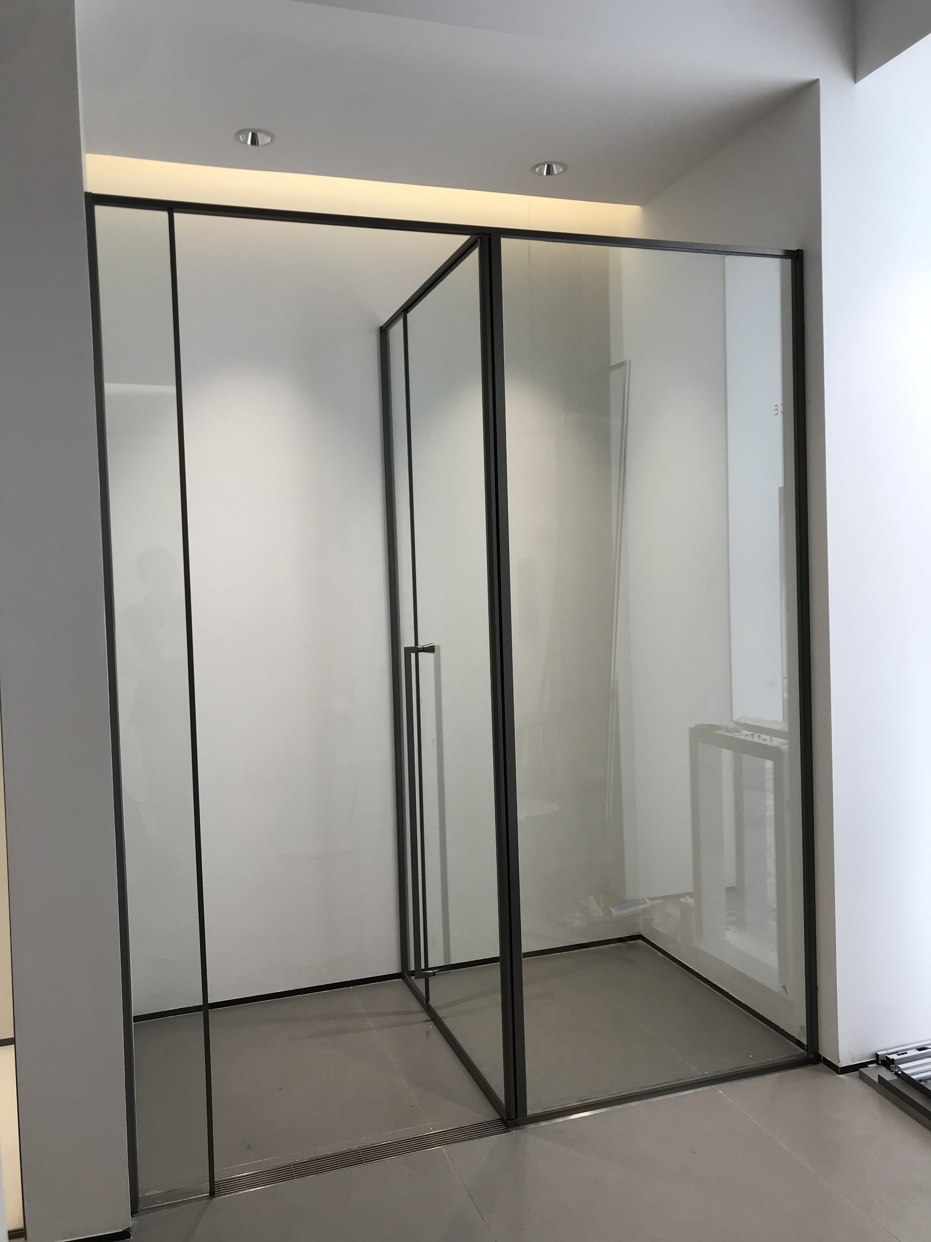 SUS304 Stainless Steel Bathroom Glass Shower Screen Profile Anti Corrosion