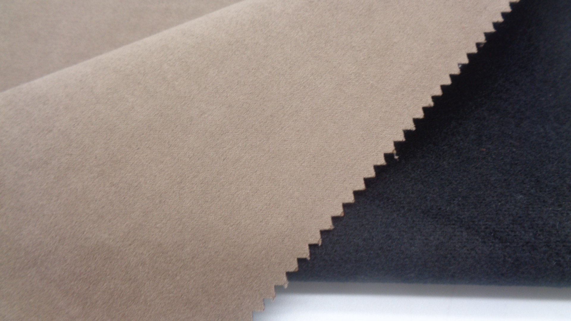 100% Polyester 320 Gsm Winter Jacket Fabric Windproof Windproof
