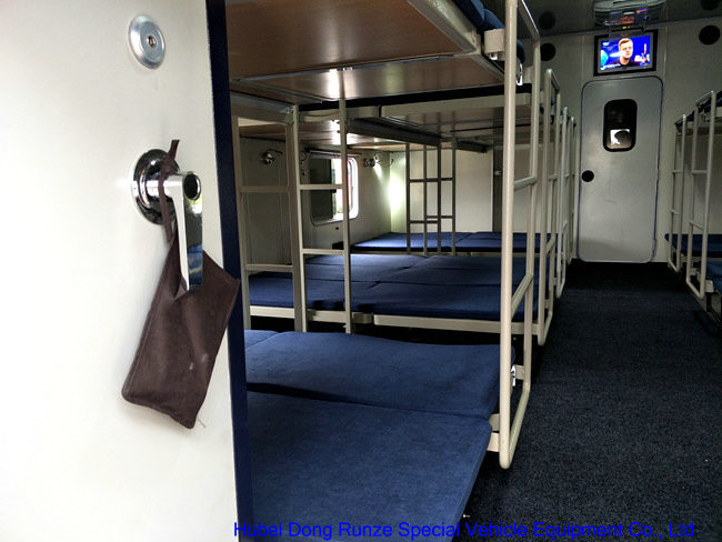 Camouflage Mobile Workshop Truck , Isuzu FVZ Outdoor Caravan With Sleep Bed