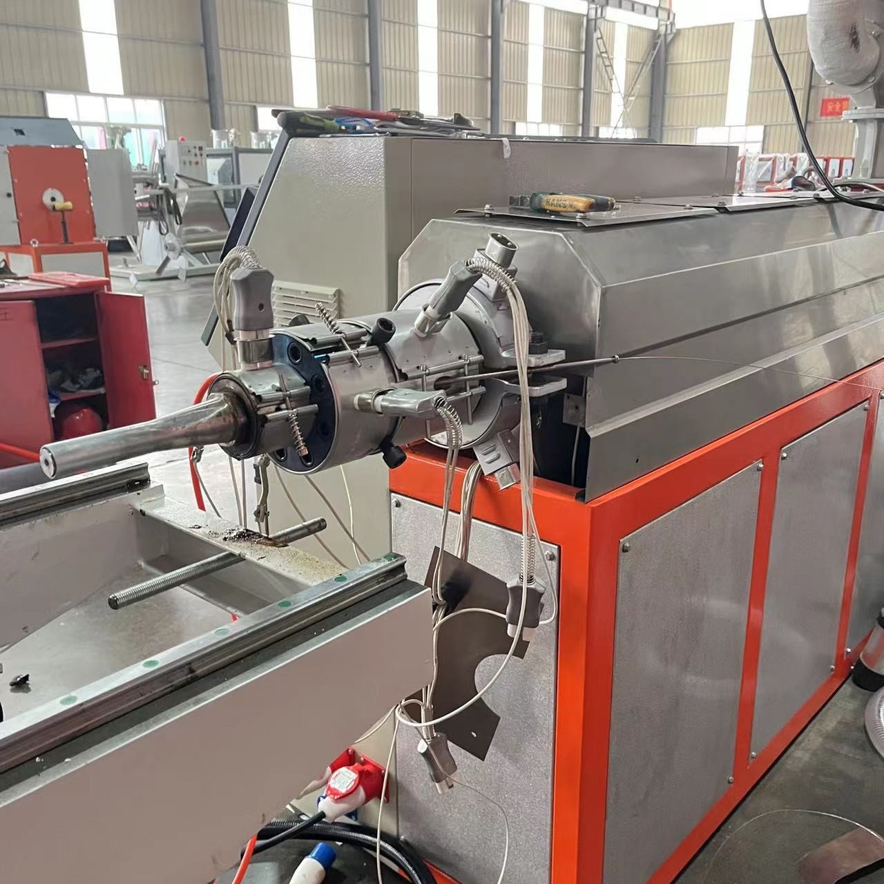 Customizable Single Wall Corrugated Pipe machine with 1000 Meters Per Hour Capacity