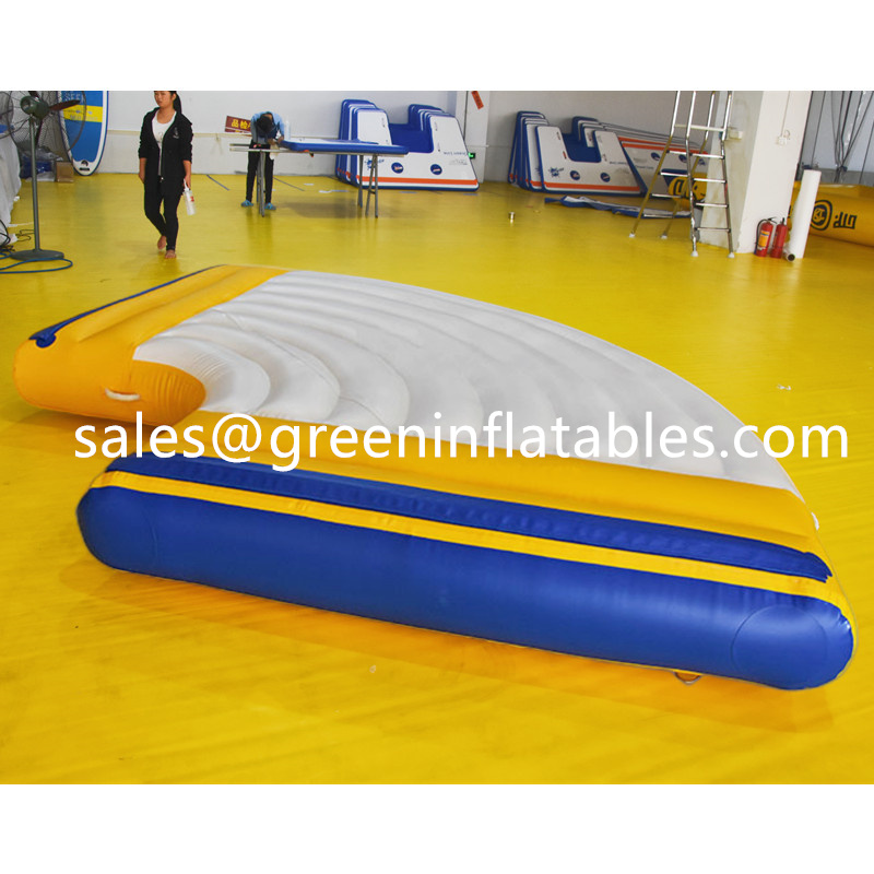 Commercial Outdoor Inflatable bounce house Water float Slides trampoline equipment water aqua park