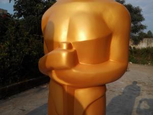 China canton fair 123rd 90th Oscar Academy Award wrong best picture statue  for sale with golden tune fiberglass as decoration on sale