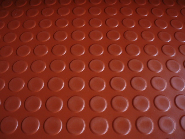 1 - 1.5m Width Round Button Industrial Rubber Sheet , Anti-slip Rubber Flooring Sheet