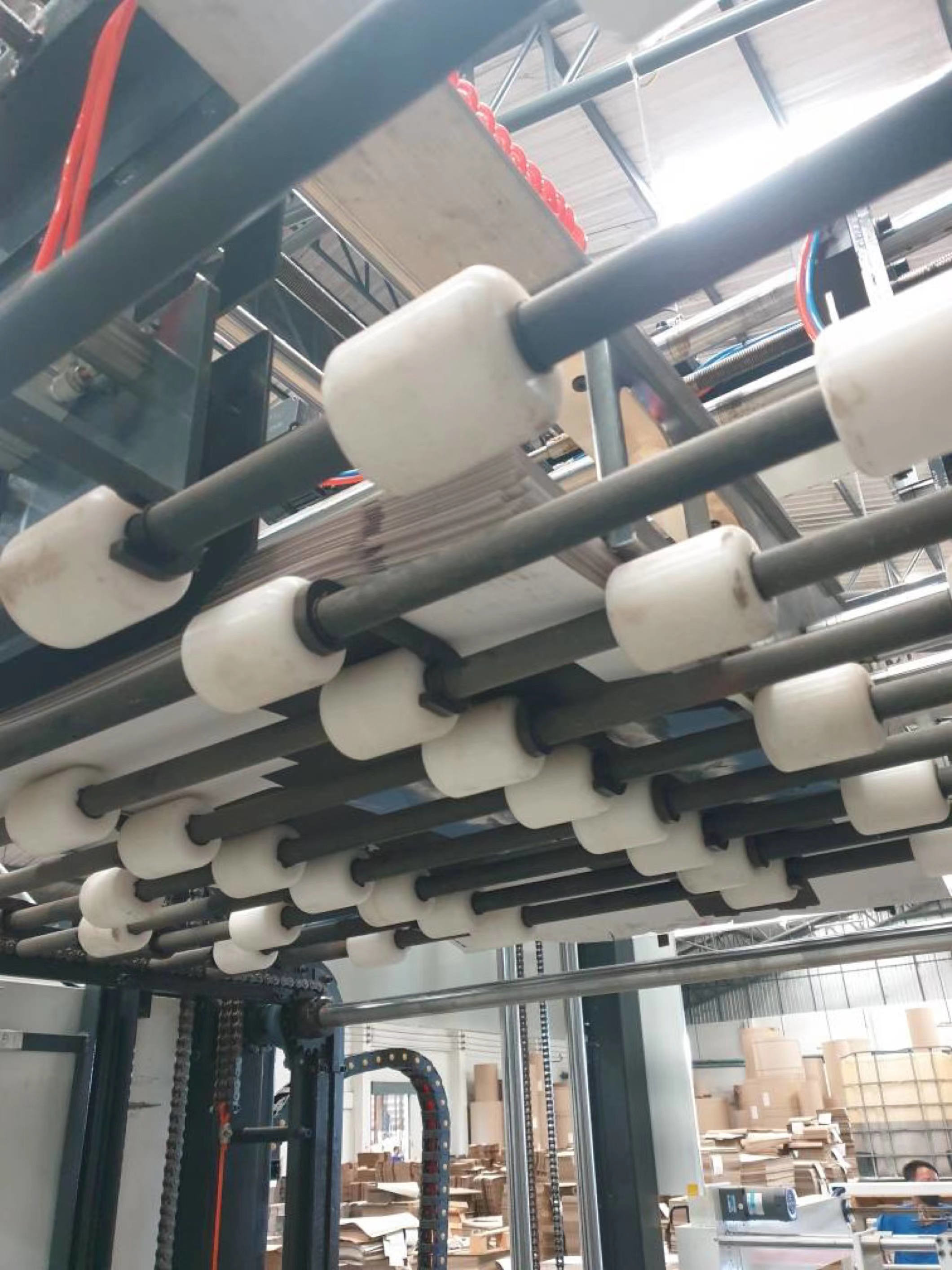 Automatic Servo Motor Litho Flute Laminator Machine Flip Flop Stacker