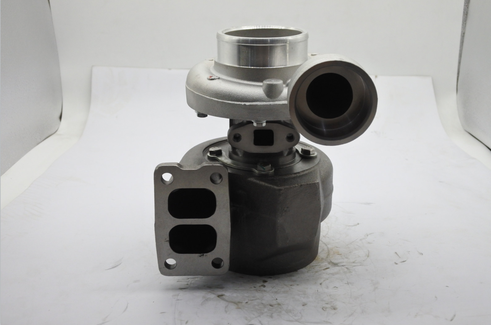 EC210B D6D Excavator Replacement Parts , 20459239 Engine Hydraulic Turbocharger