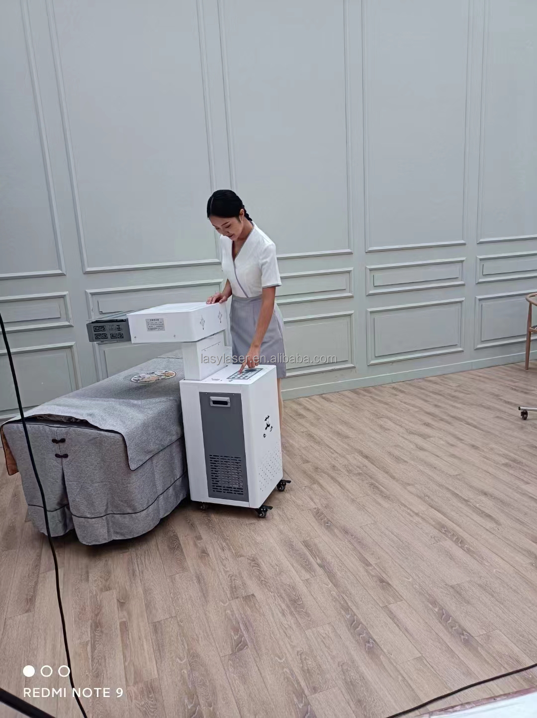 Bone Penetrating Physiotherapy Moxibustion Instrument Open Fire Smokeless Fumigation Machine