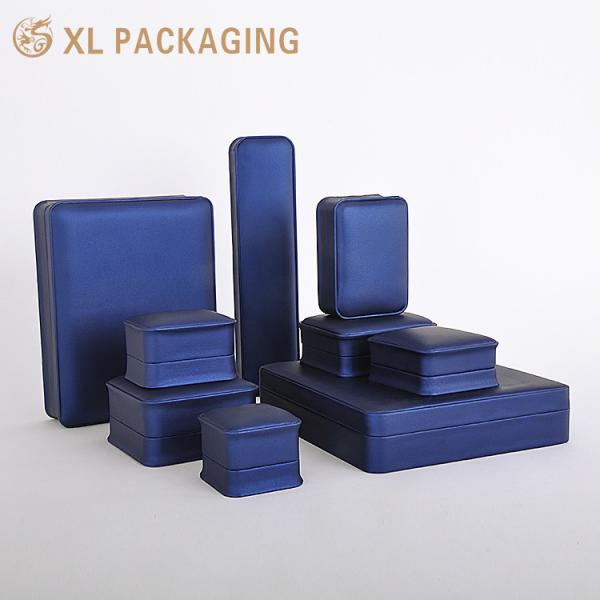 Luxury Gift Box Packing Jewelry Boxes Custom Logo Stripe Bracelet Necklace