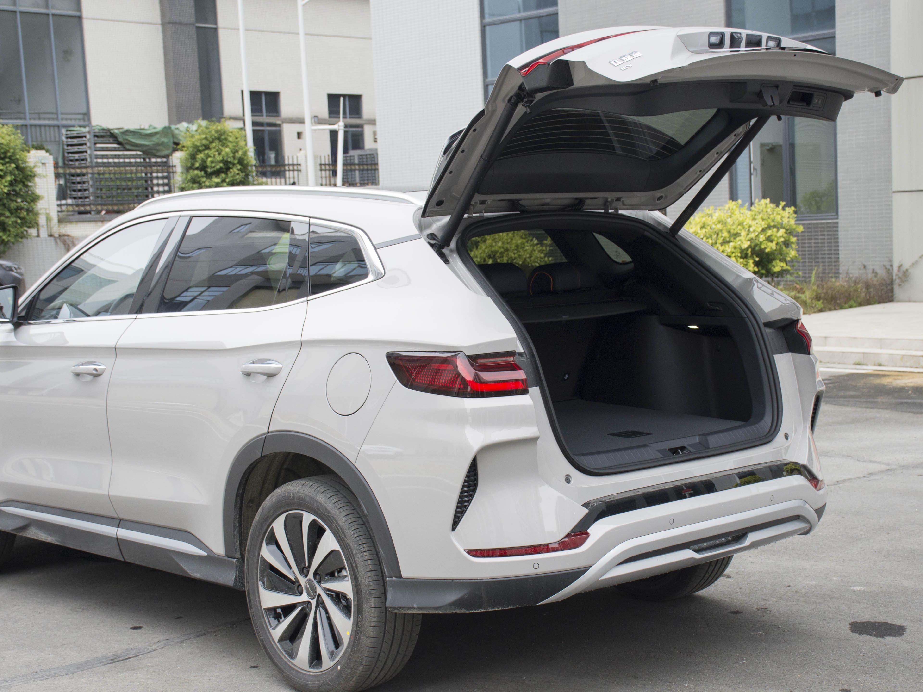 2024 BYD Song Plus EV Champion Edition 605KM Dm-i Flagship NEV 4785x1890x1660mm 1920kg Made in Electric Cars