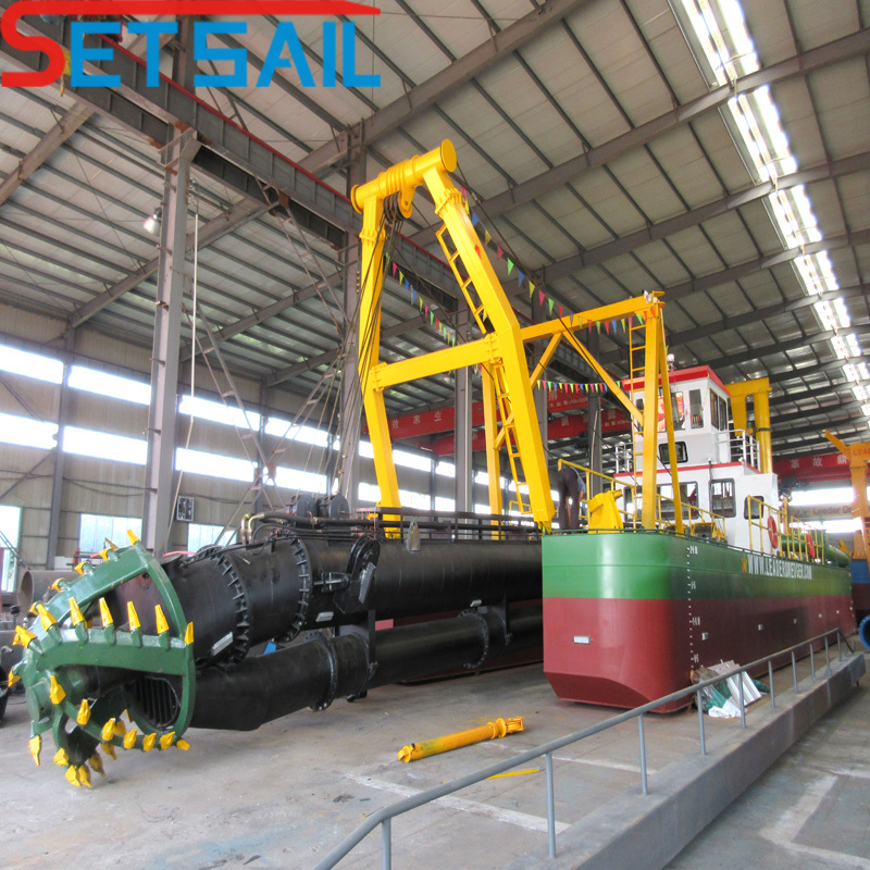 Dredging Depth 18m Cutter Suction Sand Dredger with Underwater Pump