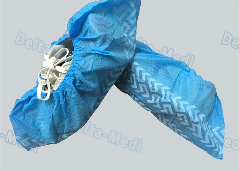 Non Woven Non Skid Disposable Surgical Shoe Covers Blue Color 15 x 40cm