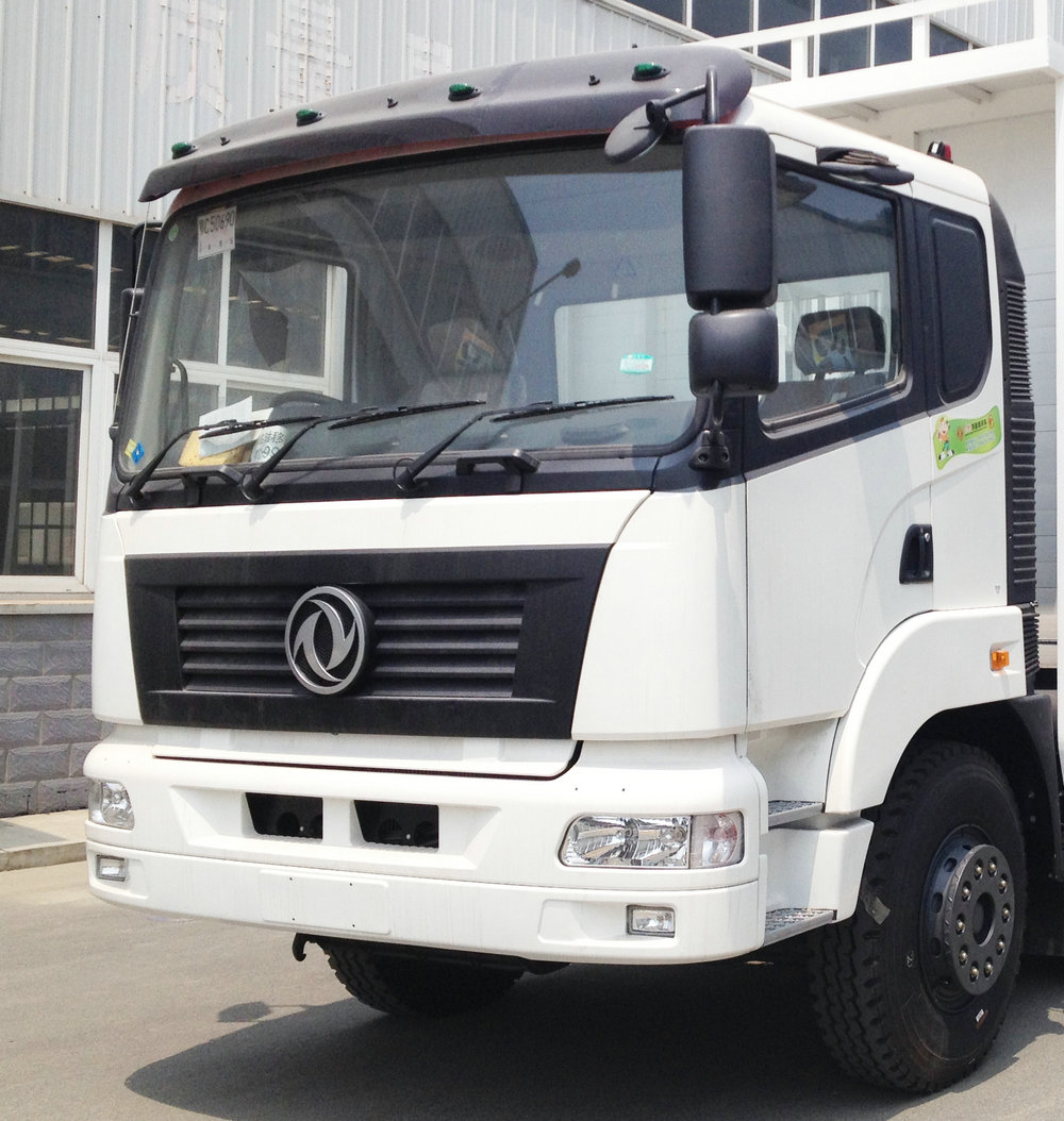 Euro3 375HP DONGFENG Cummins RHD Camión EQ1250AY 6x4 Cargo Truck