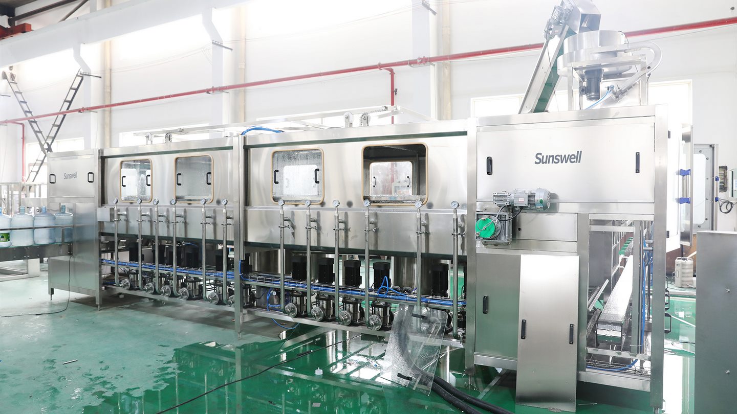 High Accuracy Glass Bottle Filling Sealing Making Machine Alcholic Soft Drink Glass Bottle Filling Machine