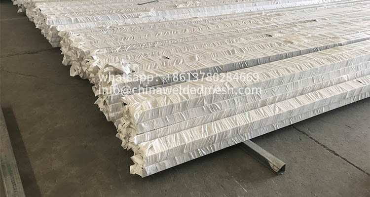 Horizontal Wire 868 Mesh Fence Powder Plating For Garden Separate Fencing