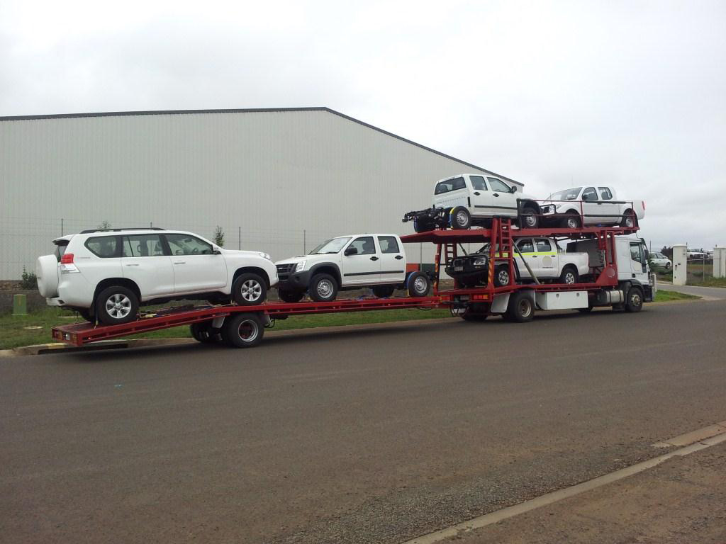 3 Axles Car Carrier Semi Trailer with Steel Material and 40000KG Payload