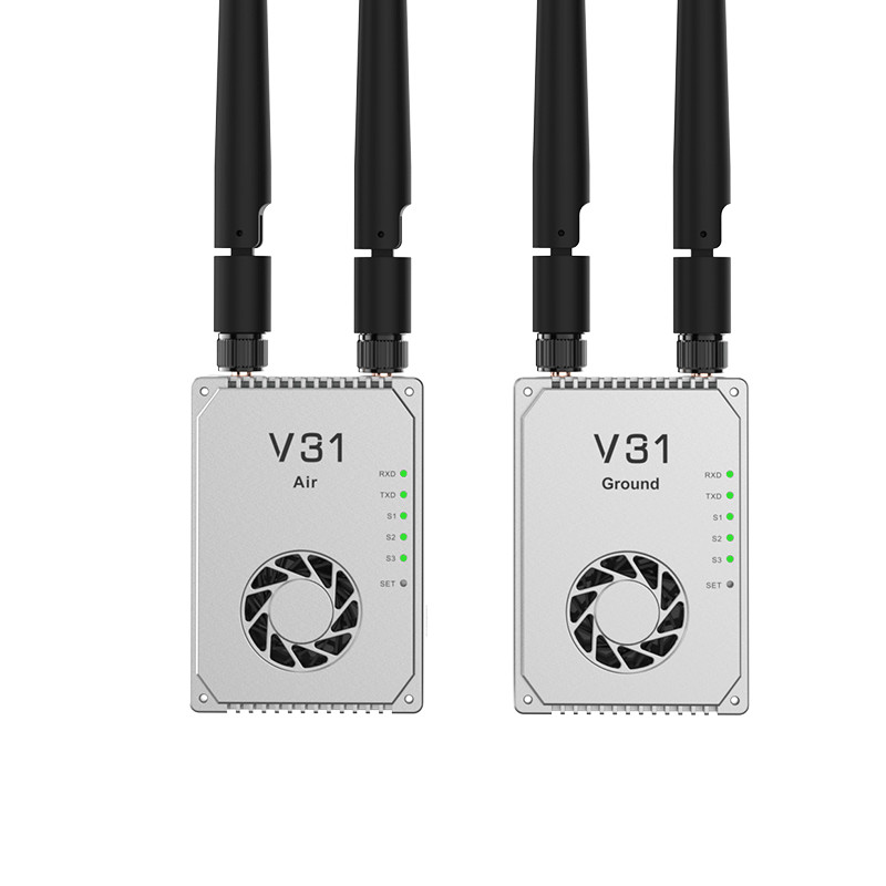 V31D20 is a lightweight video&data link that can transmit up to 20 km, has two frequencies and consumes only 2W of power