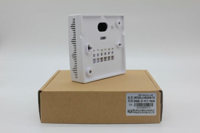 Practical Temperature Humidity Transmitter ABS Material 100*100*30mm