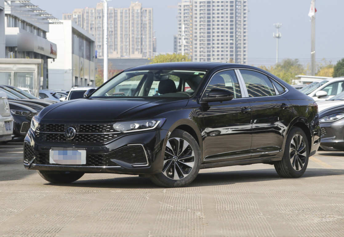 Passat 2023 280TSI Starsky Elite Version 250 1.4T 150HP Gasoline 4 door 5 seat sedan