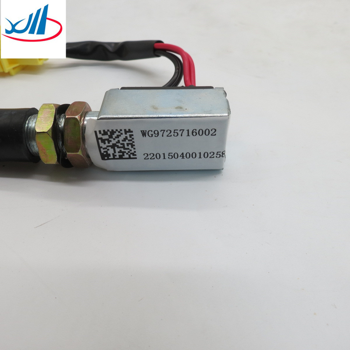 Sinotruk Truck Parts Double Contact Brake Light Switch LG9704580107