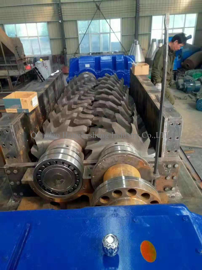 Waste Shredder Plastic Scrap Metal Crusher Machine / Tire Shredding Machine