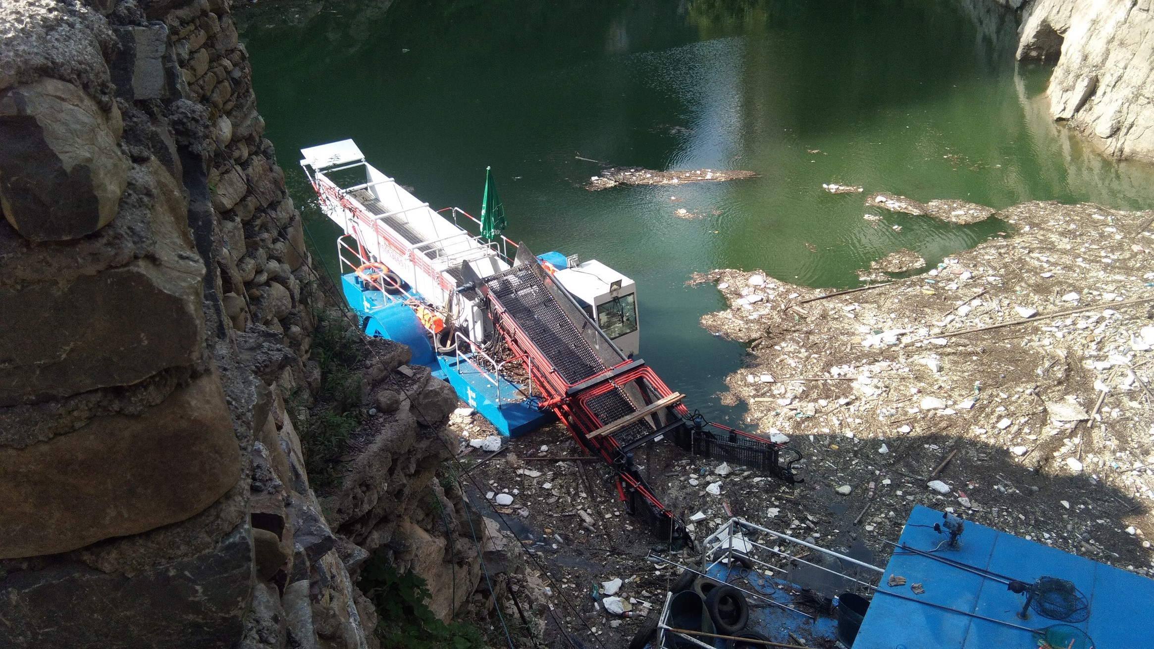 hydraulic trash skimmer machines 