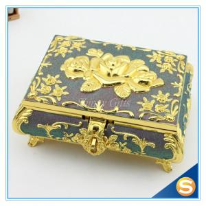China Luxury Cheap Jewelry Box Kit for Gents Gift Items on sale