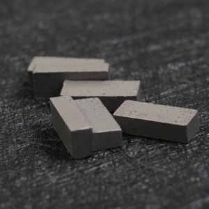 20*4.0/3.5*8mm Hot Sinter Diamond Cutting Segment for Marble and Limestone