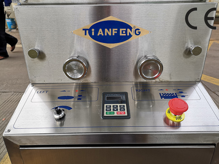 1.5KW SS304 Pharmaceutical Tablet Making Machine 40KN